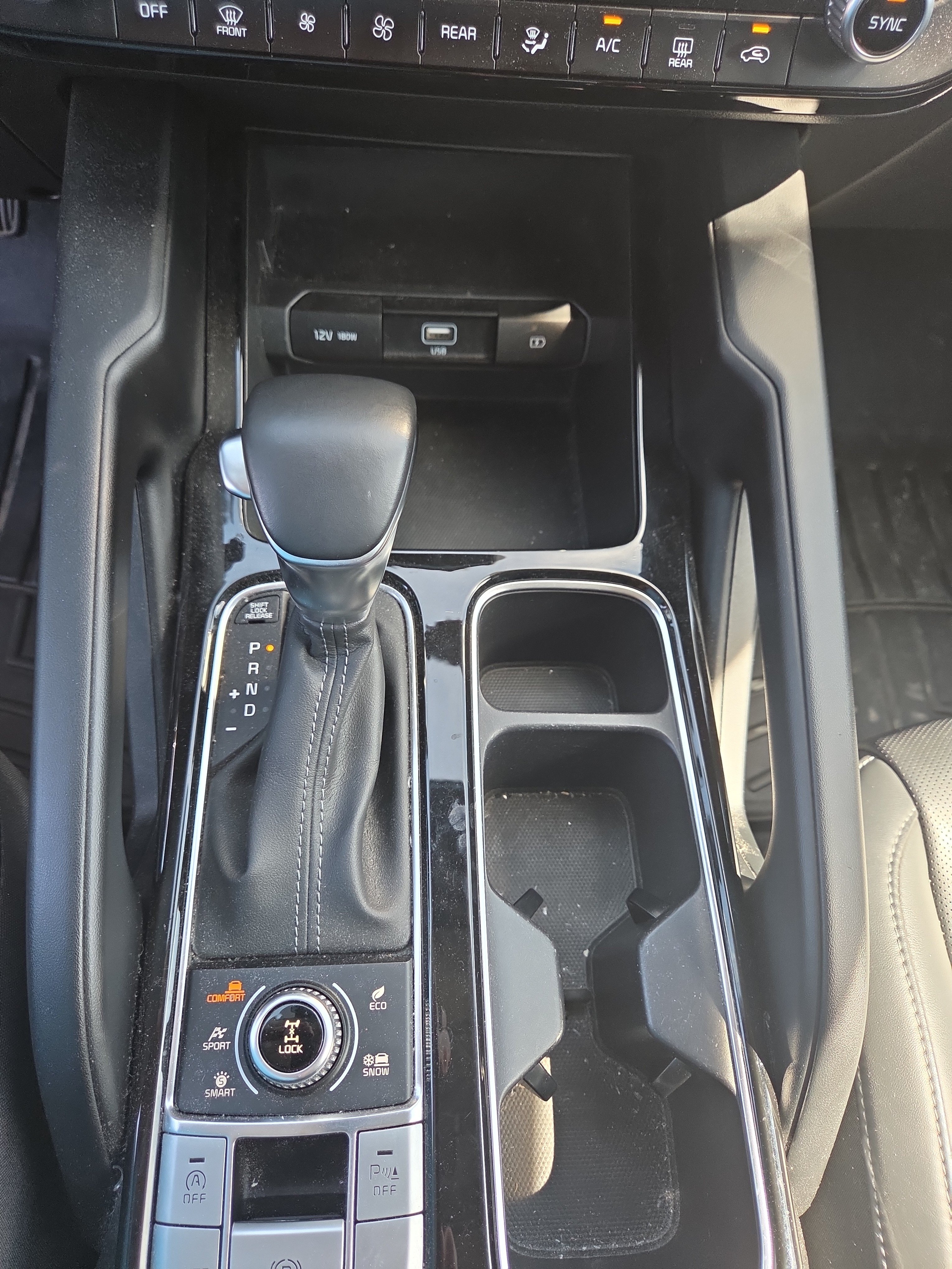 Used 2022 Kia Telluride LX AWD/4WD image 8
