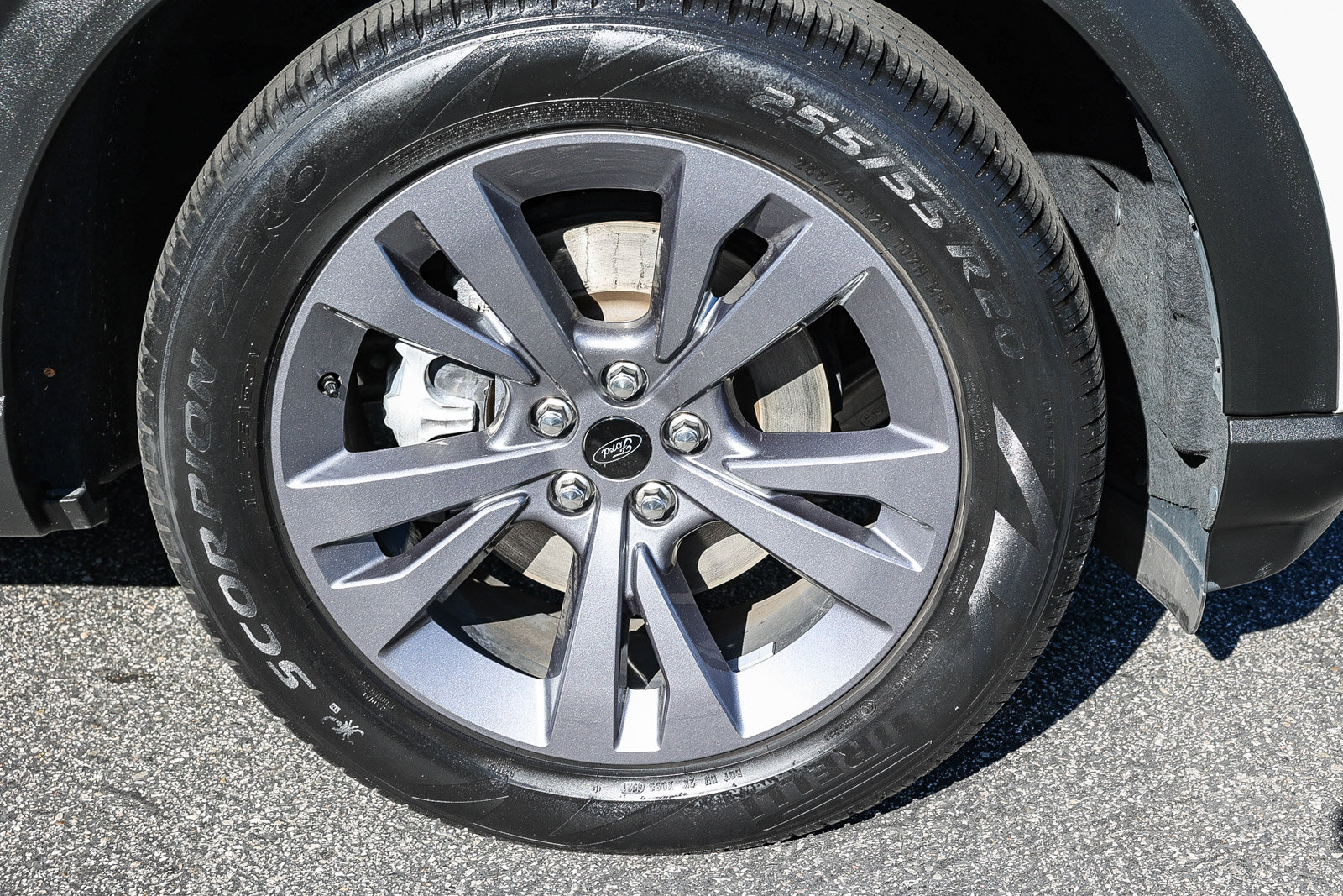 Used 2022 Ford Explorer XLT w/ Equipment Group 202A image 16