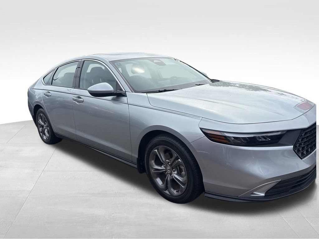 Used 2024 Honda Accord EX image 6
