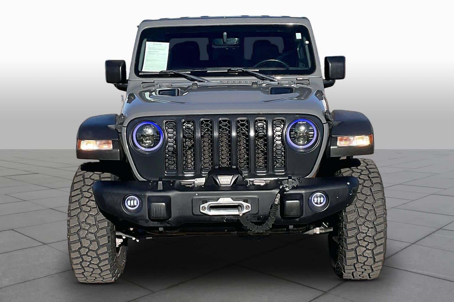 Used 2022 Jeep Gladiator Rubicon w/ Cold Weather Group AWD/4WD image 4