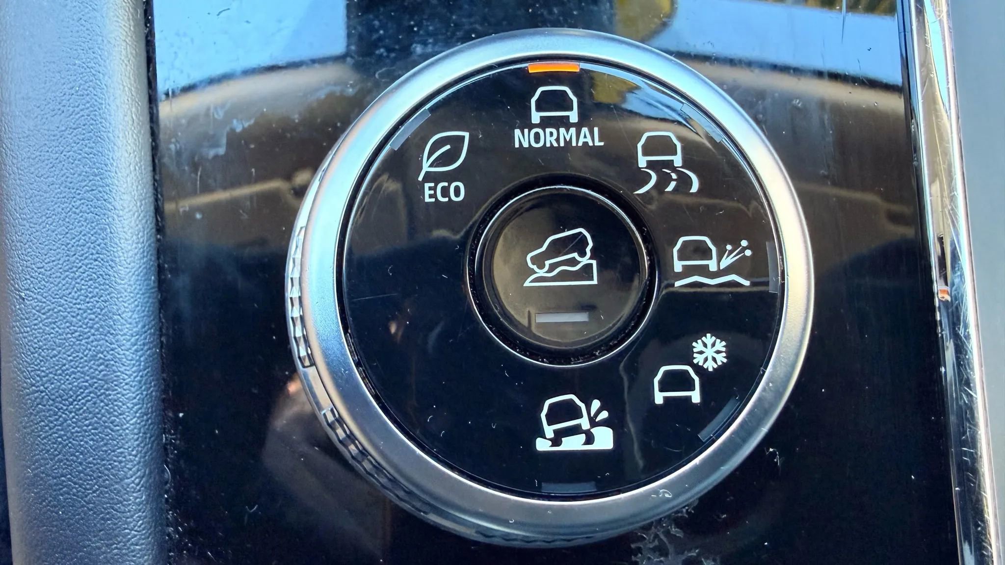 Used 2024 Mitsubishi Outlander Ralliart image 8