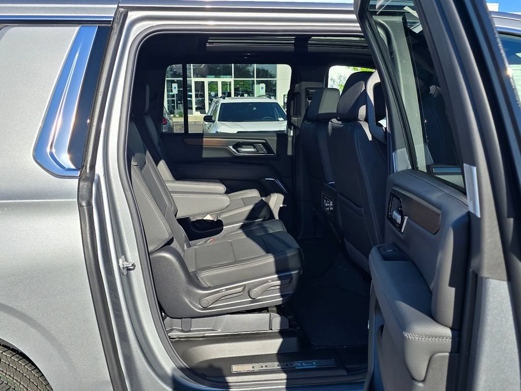 New 2026 GMC Yukon XL Denali w/ Sun & Power Step Package AWD/4WD image 34