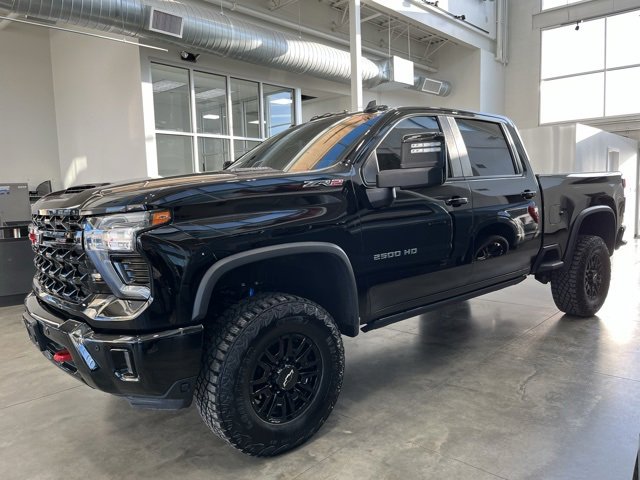Used 2025 Chevrolet Silverado 2500 ZR2 w/ Technology Package