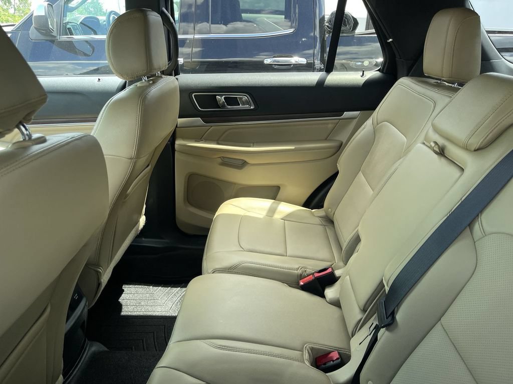 Used 2016 Ford Explorer Limited AWD/4WD image 5