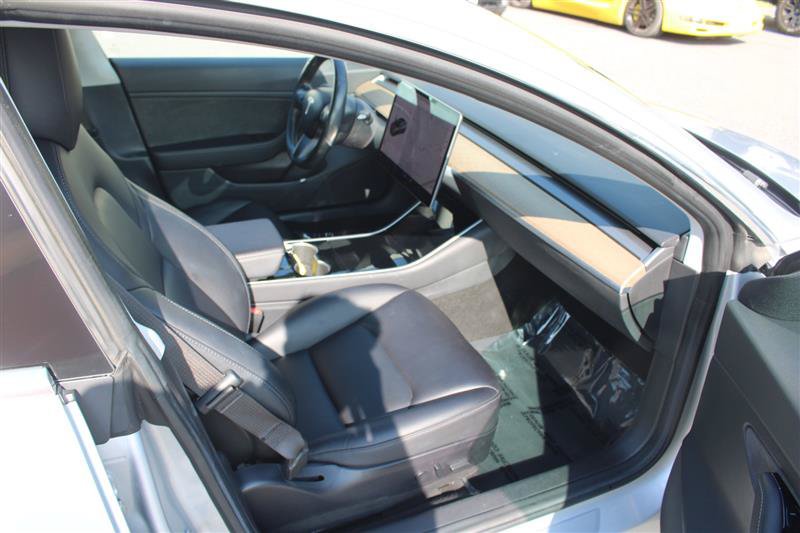 Used 2018 Tesla Model 3 Long Range AWD/4WD image 10