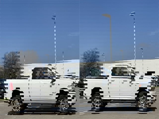 Used 2024 RAM 2500 Laramie w/ Towing Technology Group image 3