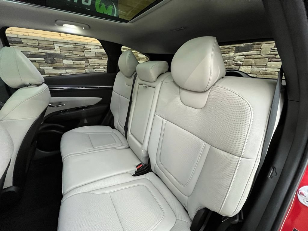 Used 2023 Hyundai Tucson Limited AWD/4WD image 34