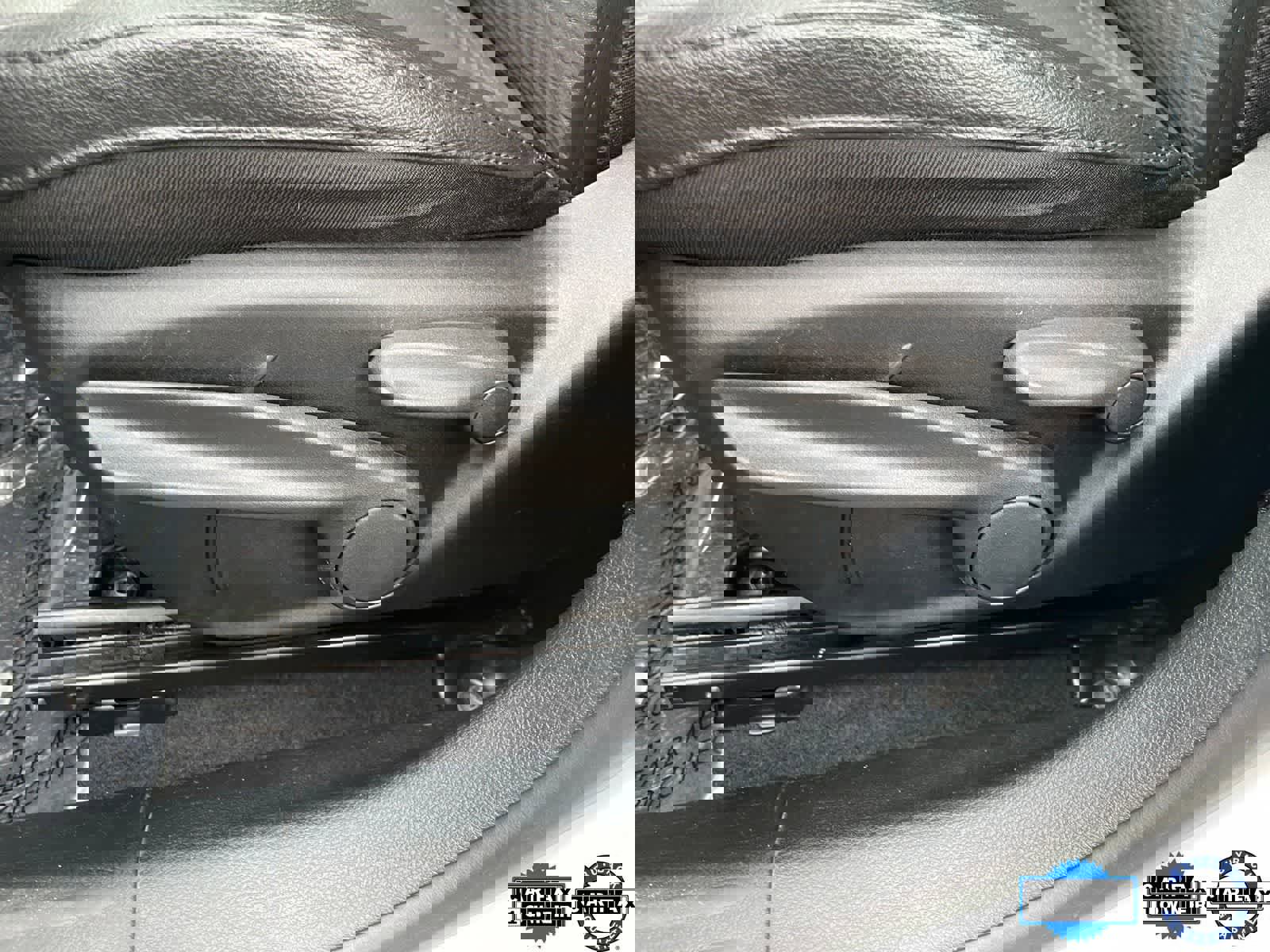 Used 2024 Jeep Compass Latitude image 10