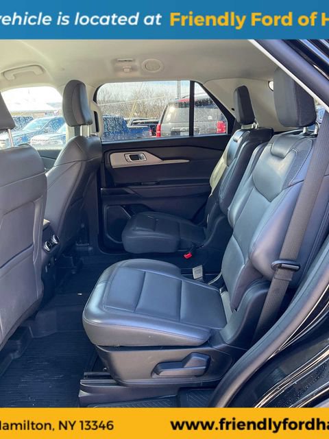 Used 2025 Ford Explorer Active w/ Active Comfort Package AWD/4WD image 38