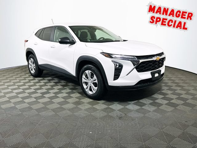Used 2025 Chevrolet Trax LS