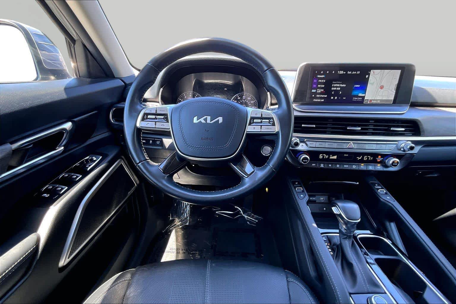 Used 2022 Kia Telluride EX w/ EX Premium Package FWD image 6