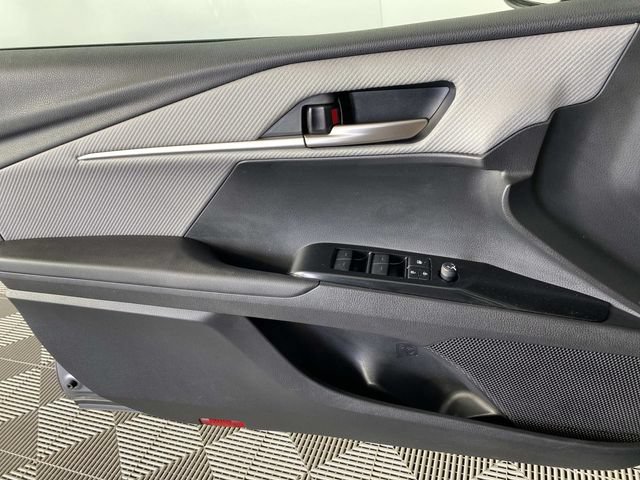 Used 2025 Toyota Camry SE w/ Convenience Package AWD/4WD image 25