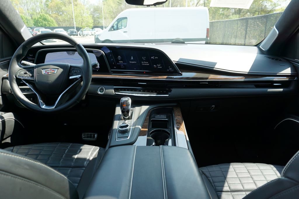 Used 2022 Cadillac Escalade Sport Platinum w/ LPO, ONYX Package image 37