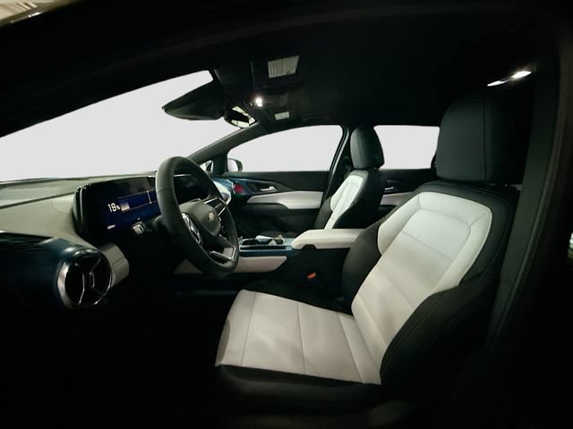 New 2026 Chevrolet Equinox EV LT AWD/4WD image 22