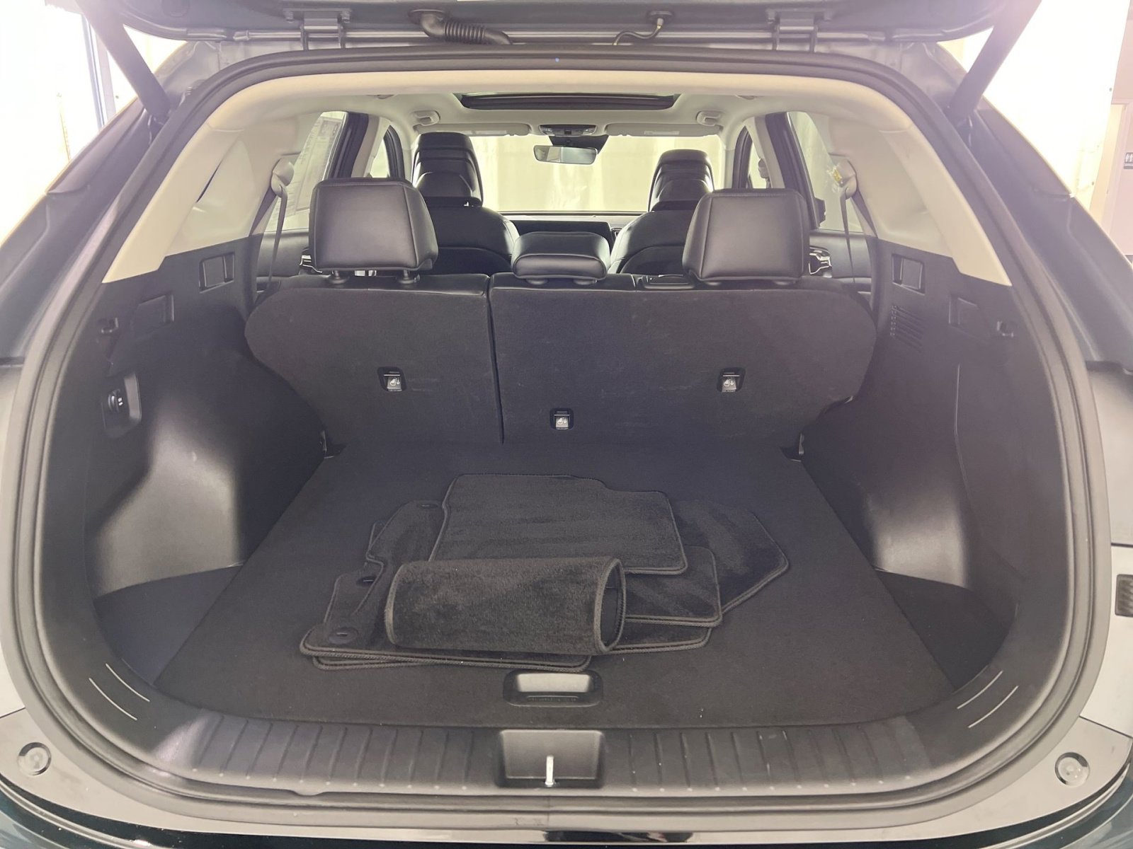 Used 2023 Kia Sportage SX Prestige image 27