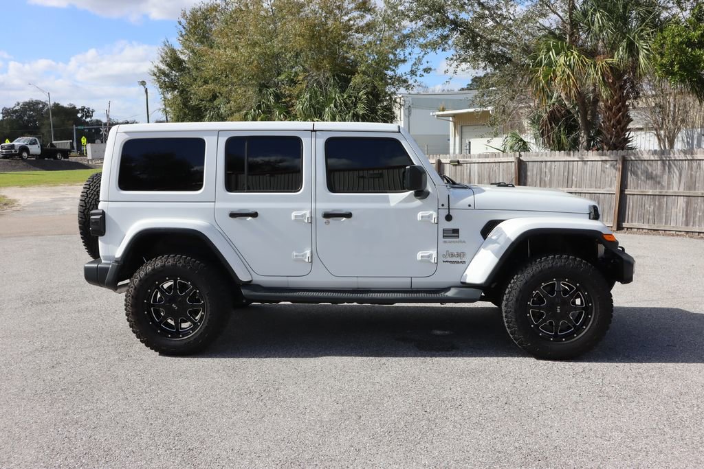 Used 2018 Jeep Wrangler Unlimited Sahara image 8