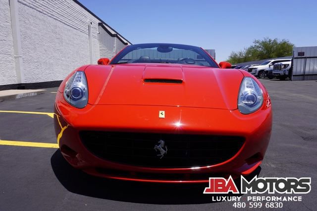 Used 2014 Ferrari California RWD image 85