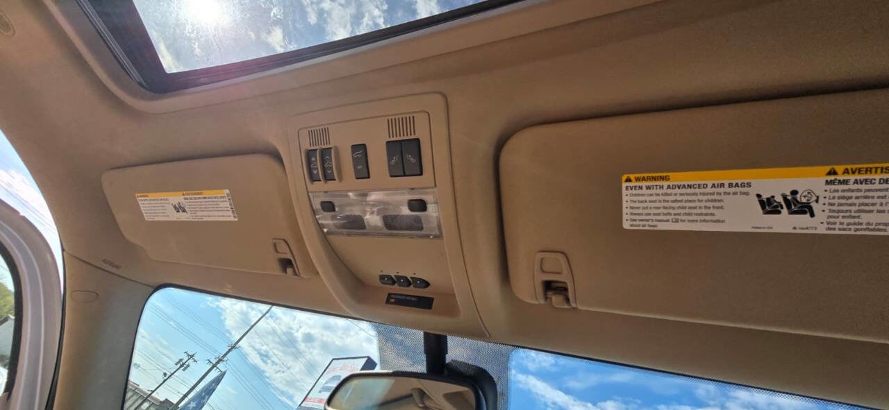 Used 2009 Cadillac Escalade ESV AWD image 46