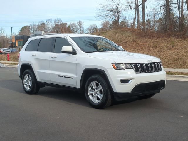 Used 2017 Jeep Grand Cherokee Laredo image 15