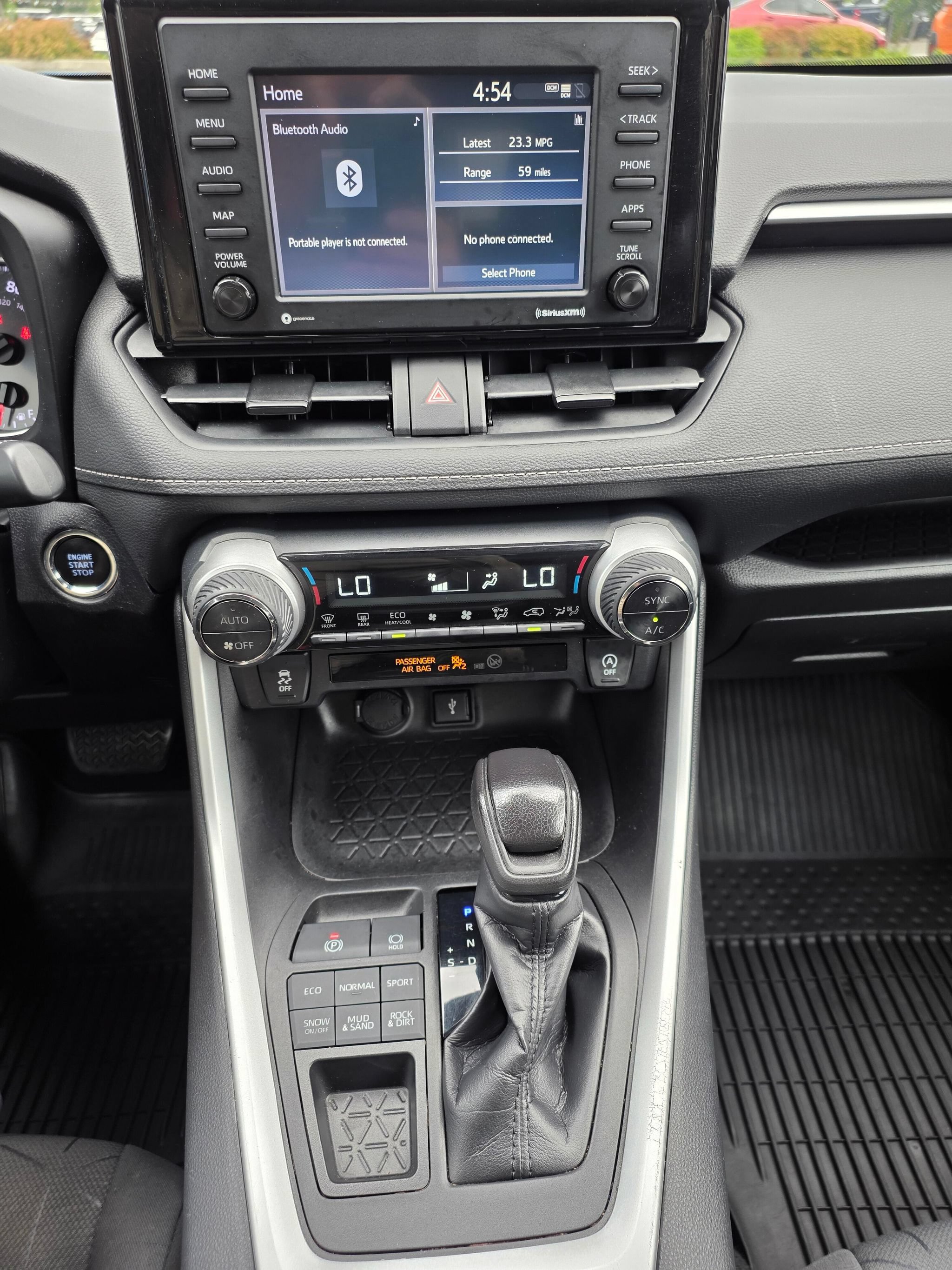 Used 2021 Toyota RAV4 XLE AWD/4WD image 16