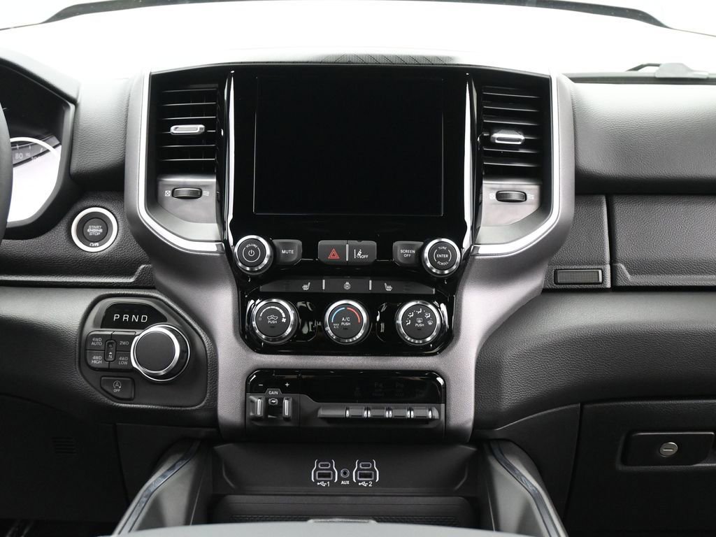 New 2026 RAM 1500 4x4 Crew Cab image 28