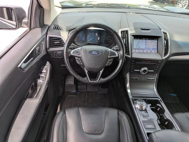 Used 2019 Ford Edge Titanium w/ Cold Weather Package AWD/4WD image 16