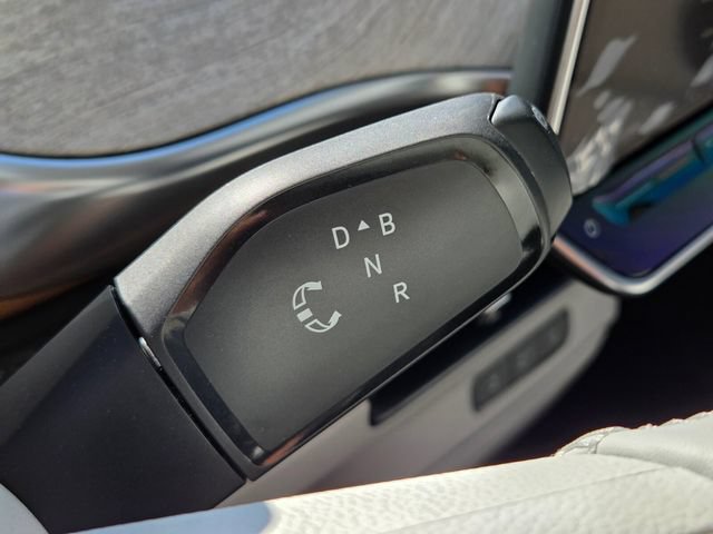 New 2025 Volkswagen ID. Buzz 1st Edition AWD/4WD image 13