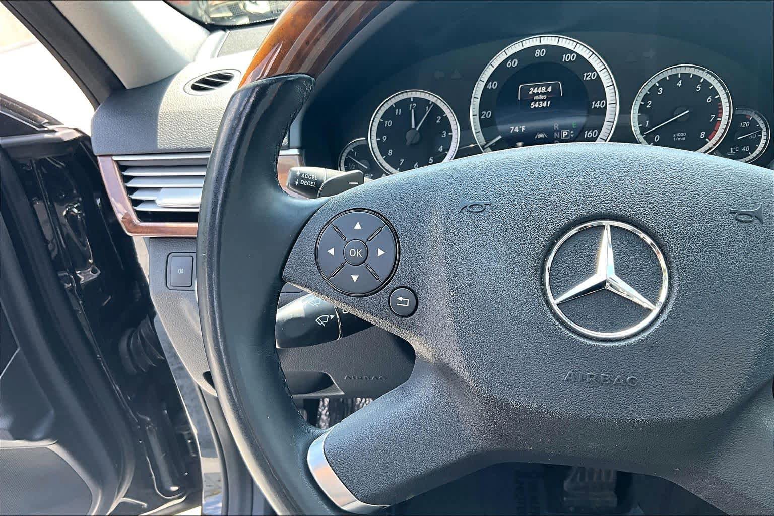 Used 2013 Mercedes-Benz E 350 Sedan image 23