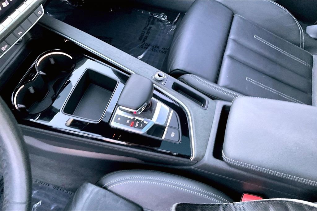 Used 2023 Audi A4 2.0T Premium w/ Convenience Package image 18