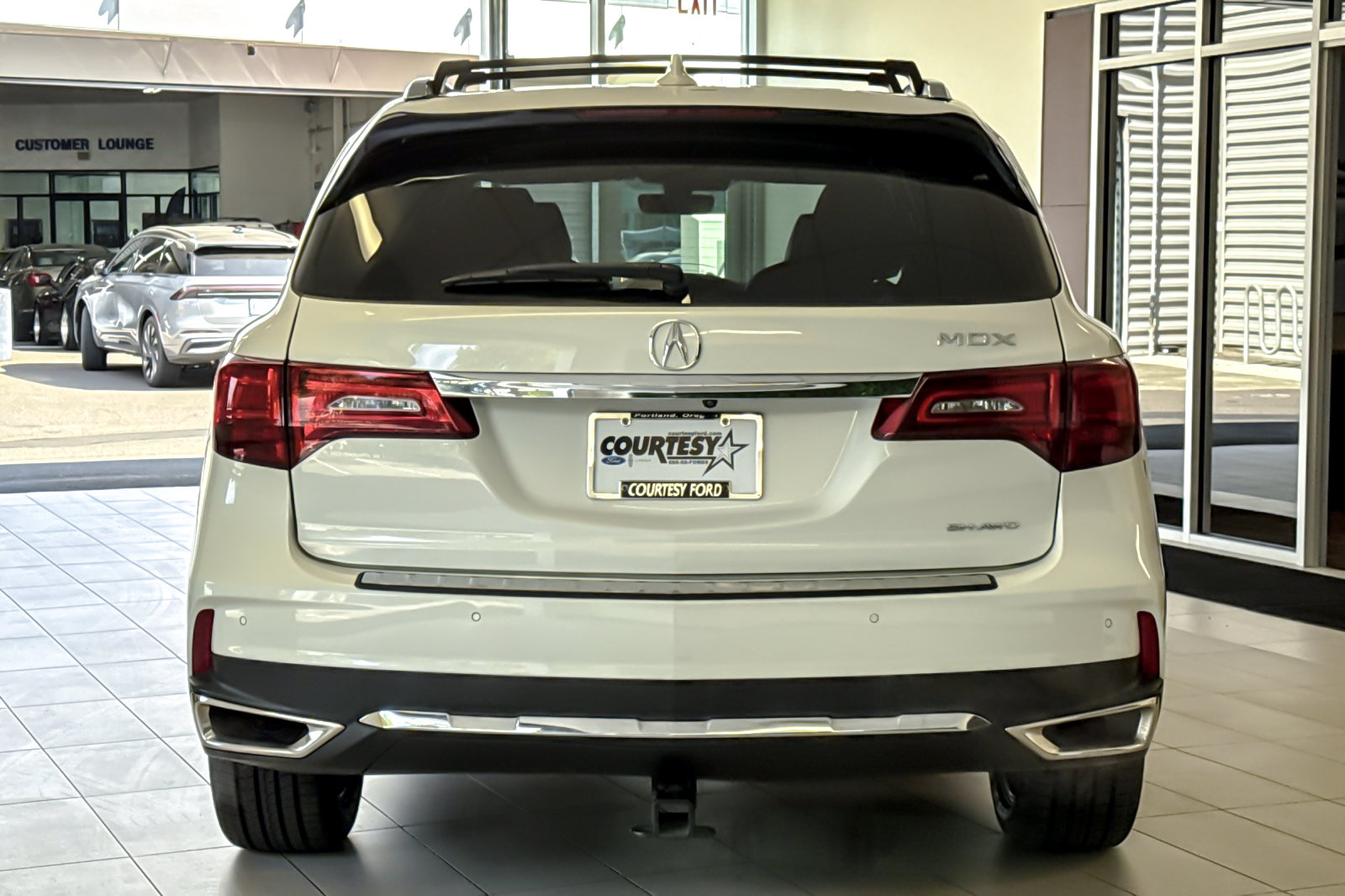 Used 2018 Acura MDX w/ Advance Package AWD/4WD image 5
