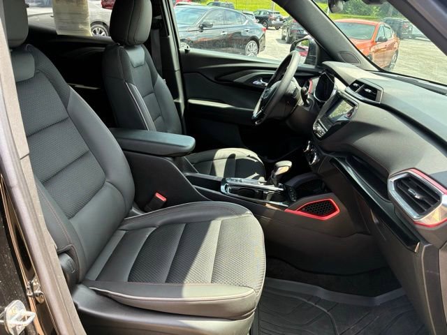 Used 2023 Chevrolet TrailBlazer RS w/ Convenience Package FWD image 6