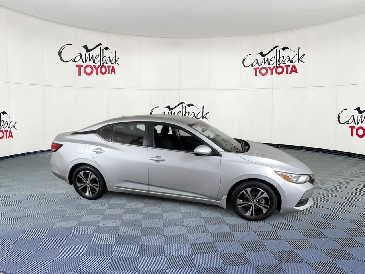 Used 2023 Nissan Sentra SV FWD image 2