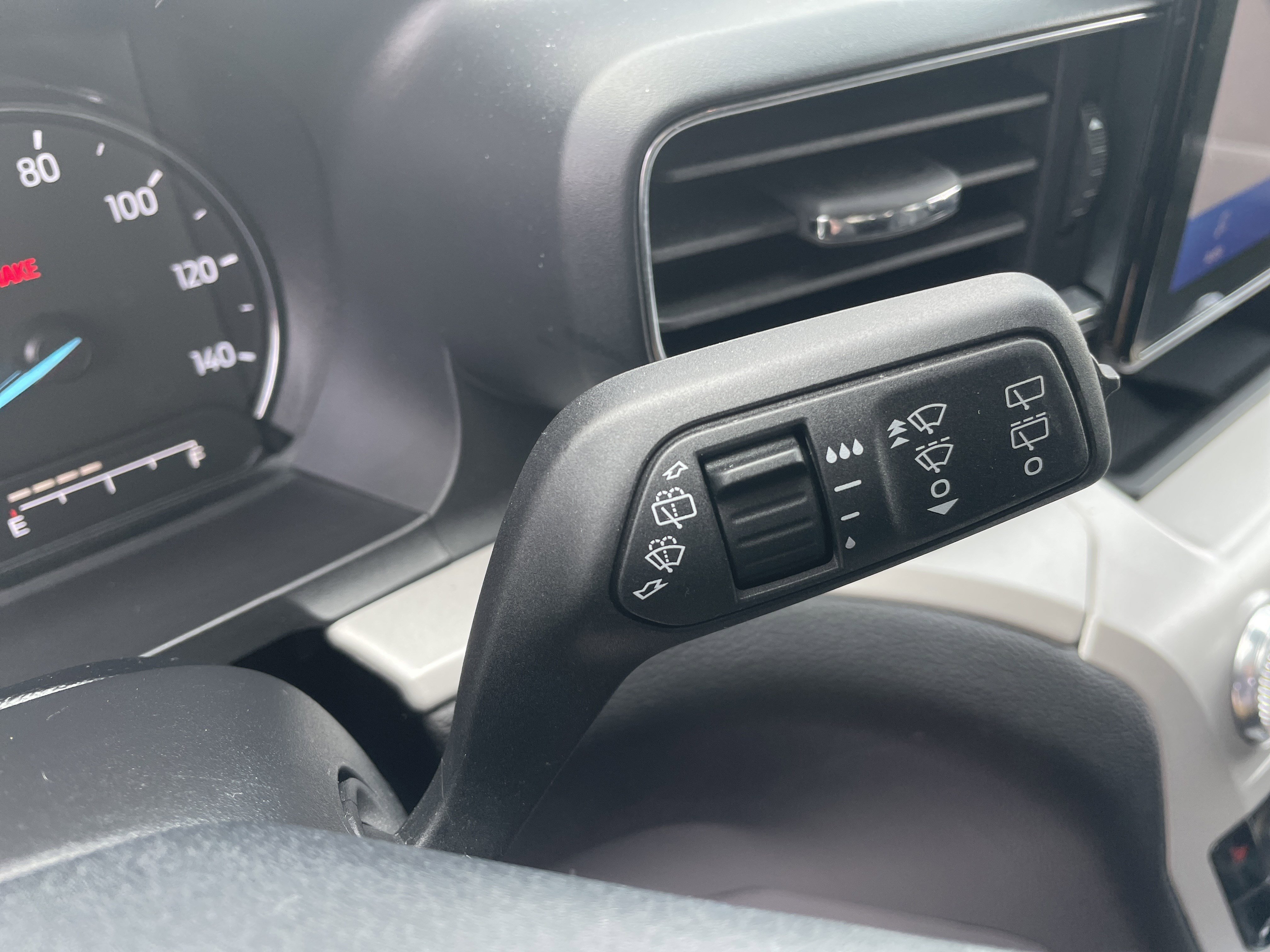 Used 2023 Ford Explorer XLT w/ Equipment Group 202A image 17