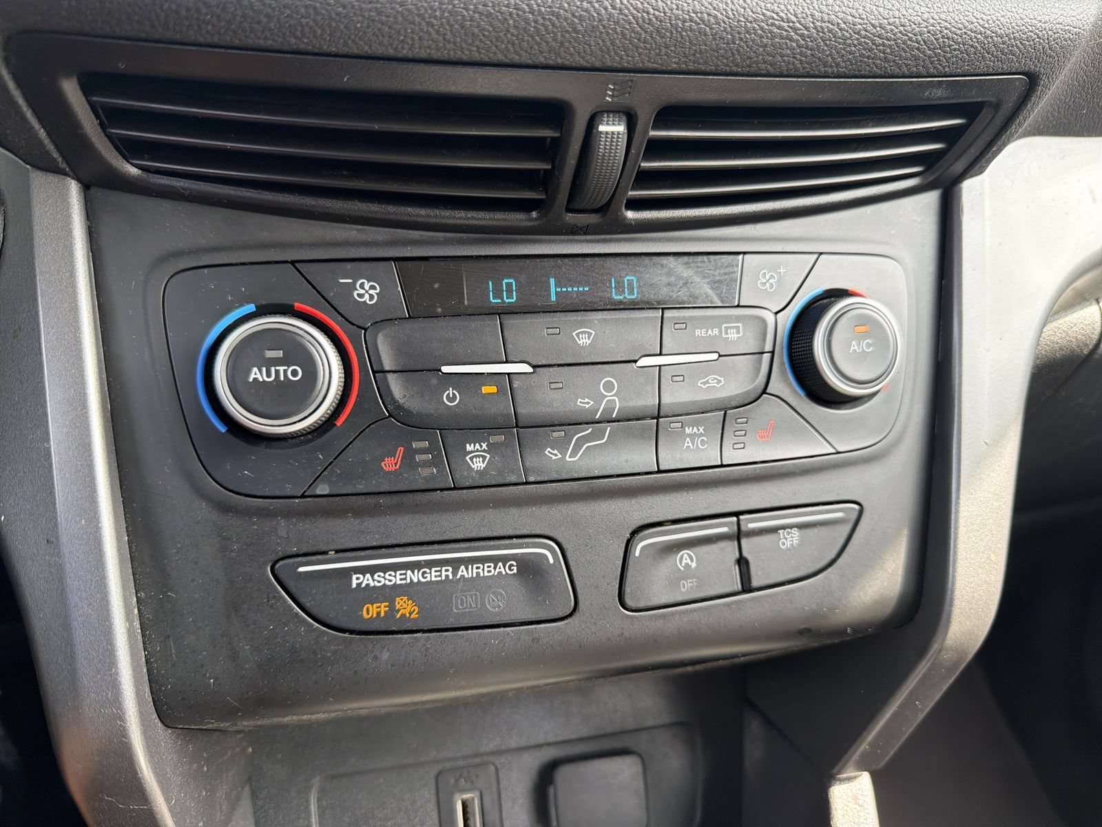 Used 2019 Ford Escape SE AWD/4WD image 25