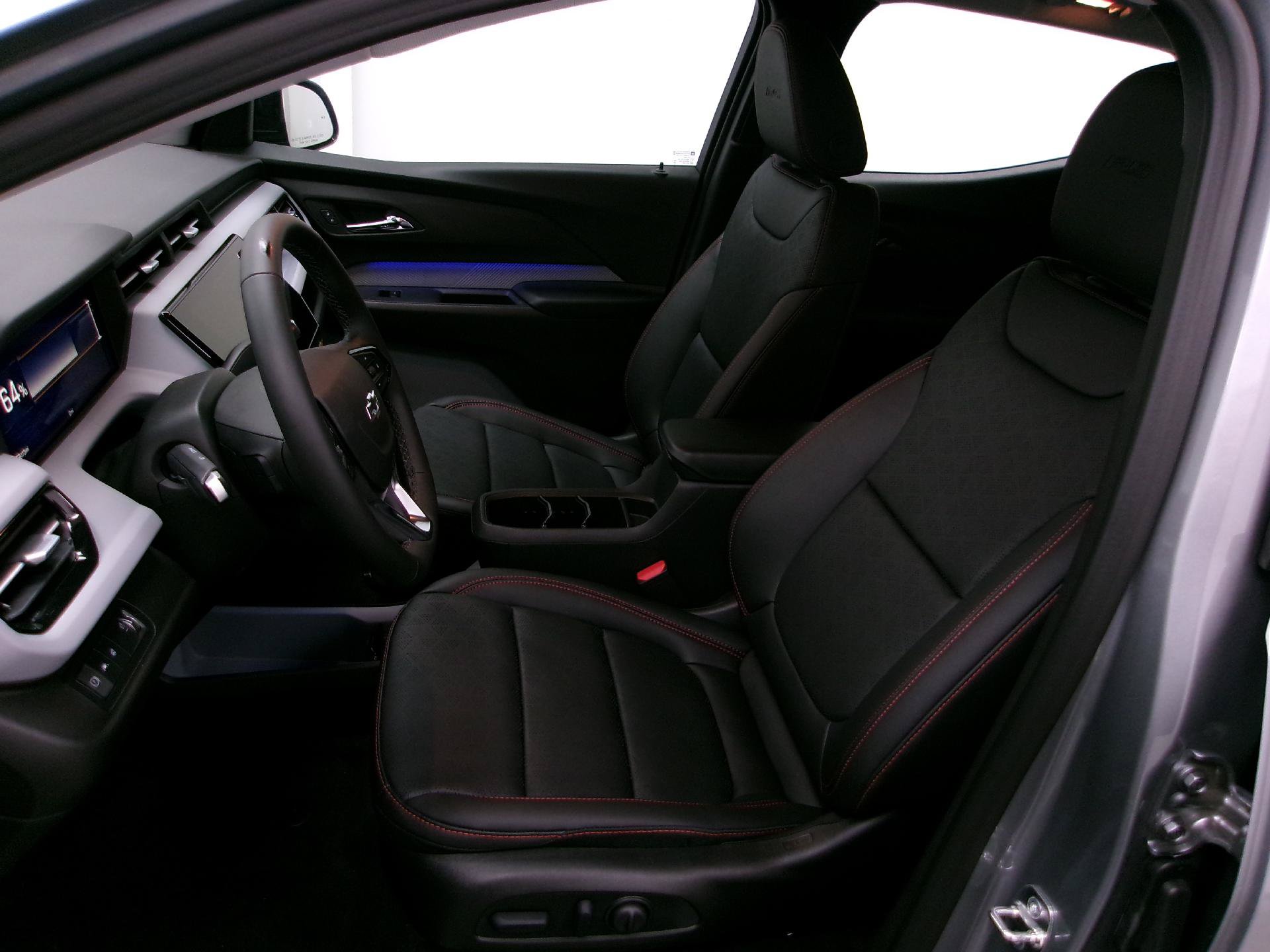 New 2027 Chevrolet Bolt RS w/ Technology Package FWD image 10