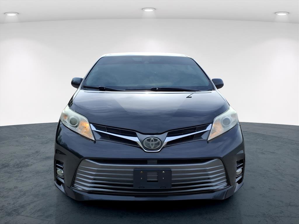 Used 2019 Toyota Sienna XLE image 20