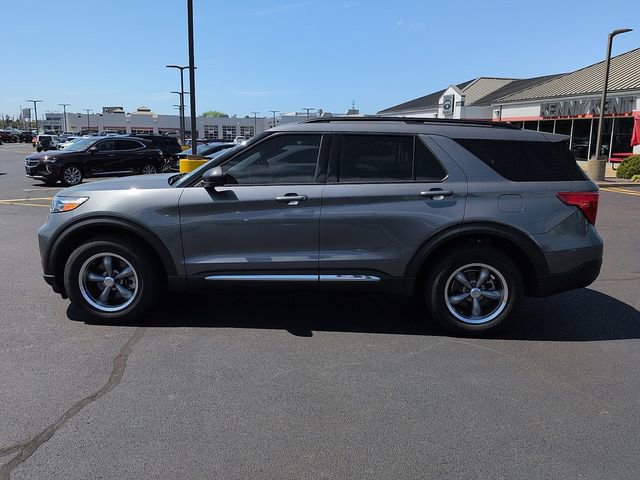 Used 2022 Ford Explorer XLT AWD/4WD image 4