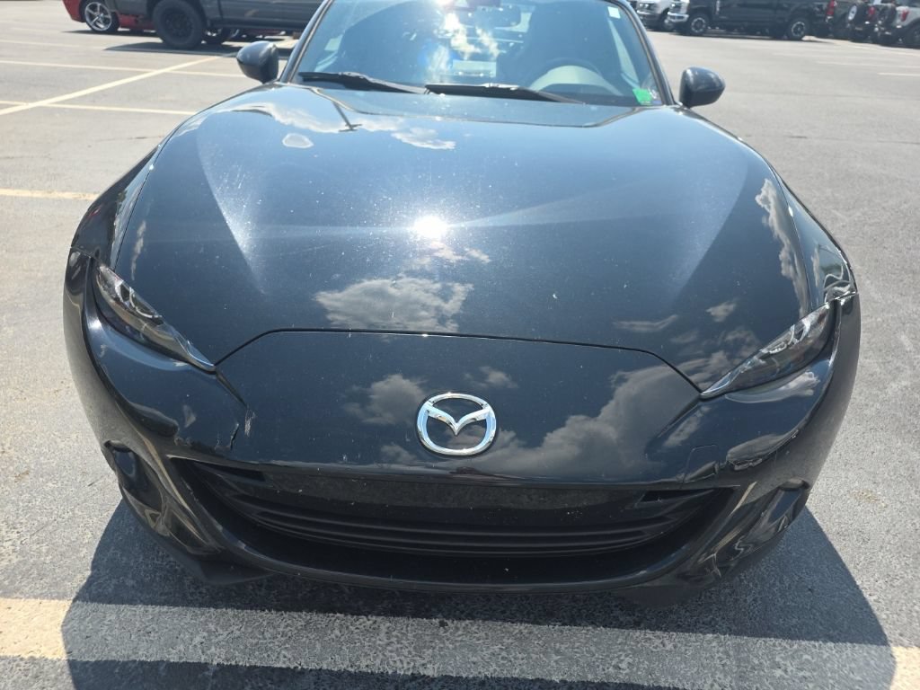 Used 2022 MAZDA MX-5 Miata RF Grand Touring RWD image 3