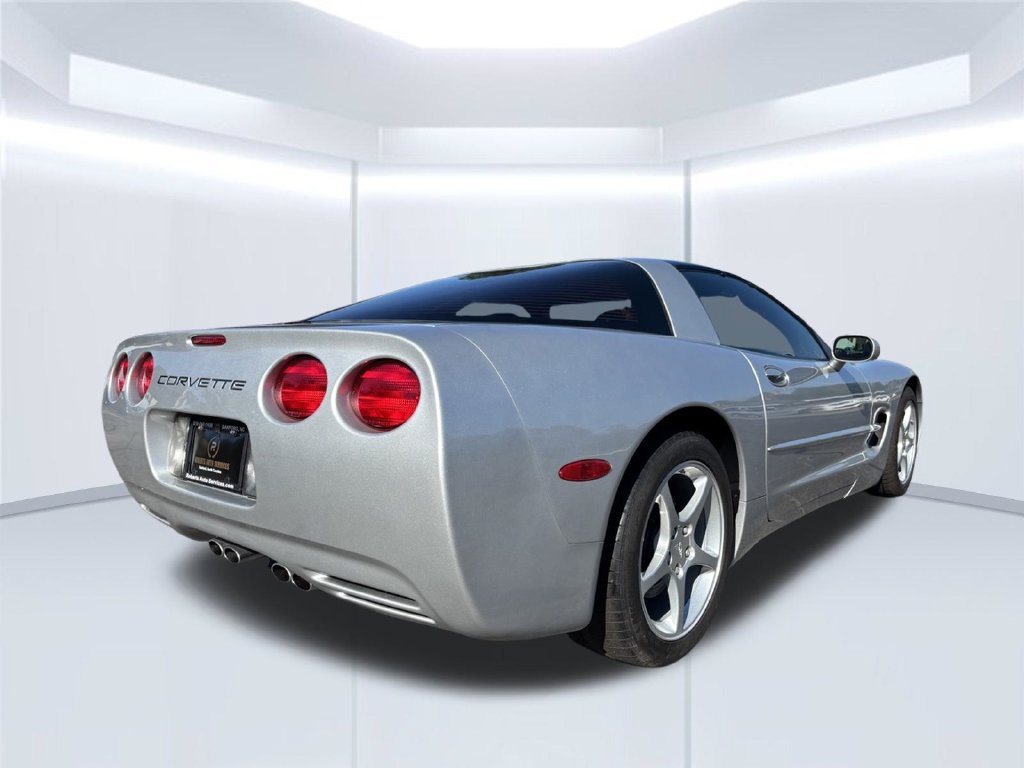 Used 2001 Chevrolet Corvette Coupe w/ Preferred Equipment Group2 RWD image 6