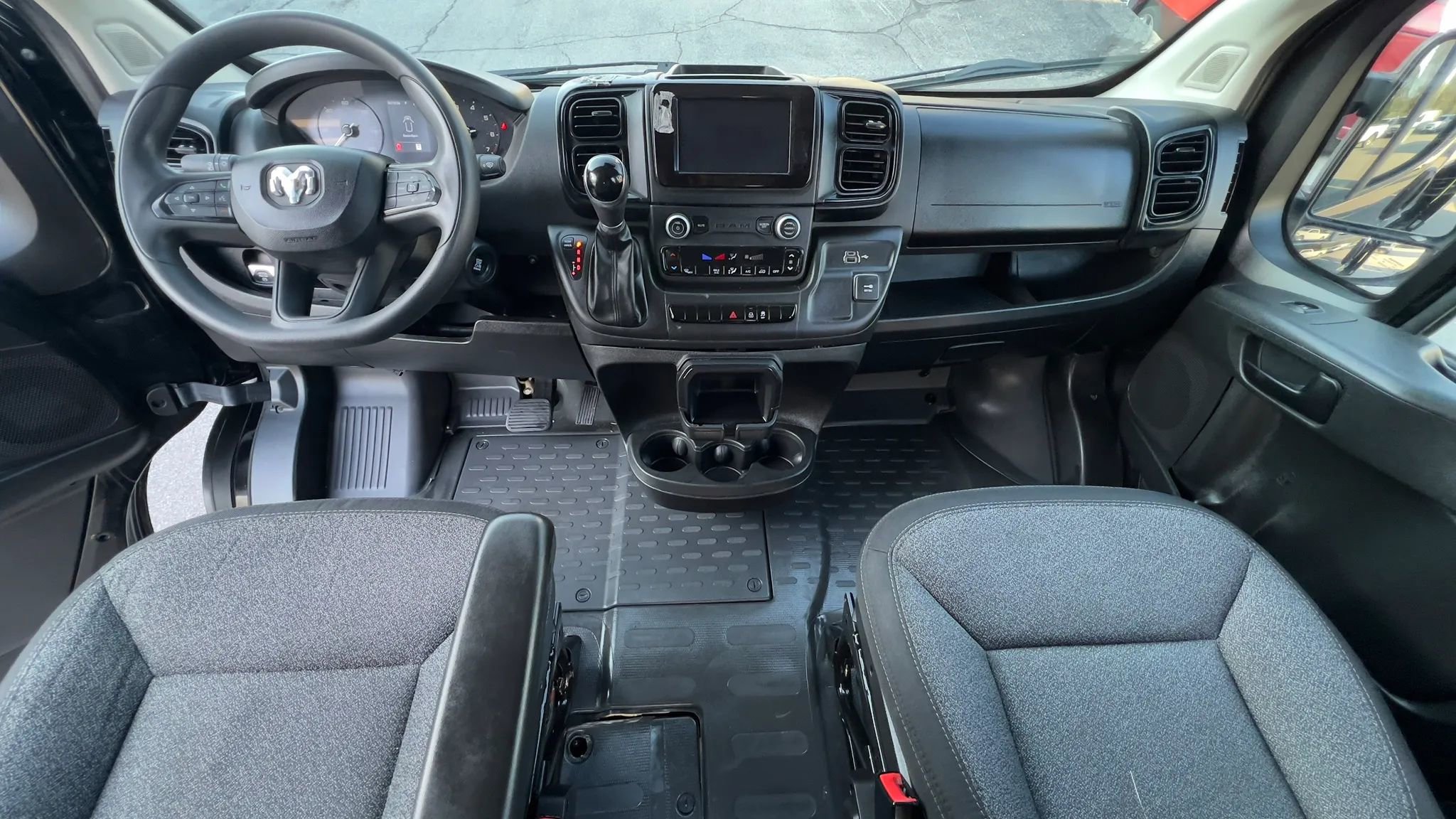 Used 2023 RAM ProMaster 2500 FWD image 16