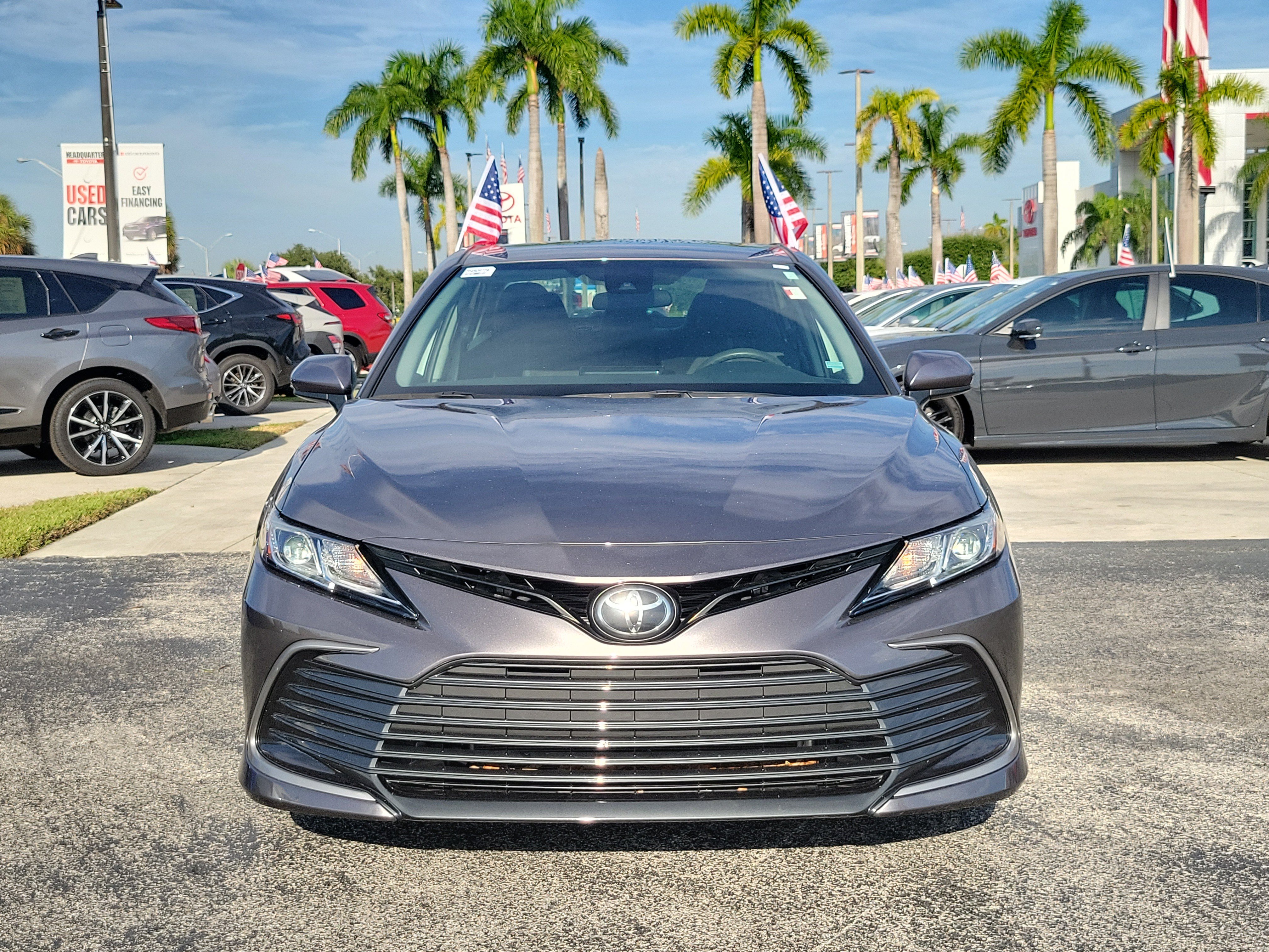 Used 2023 Toyota Camry LE FWD image 4