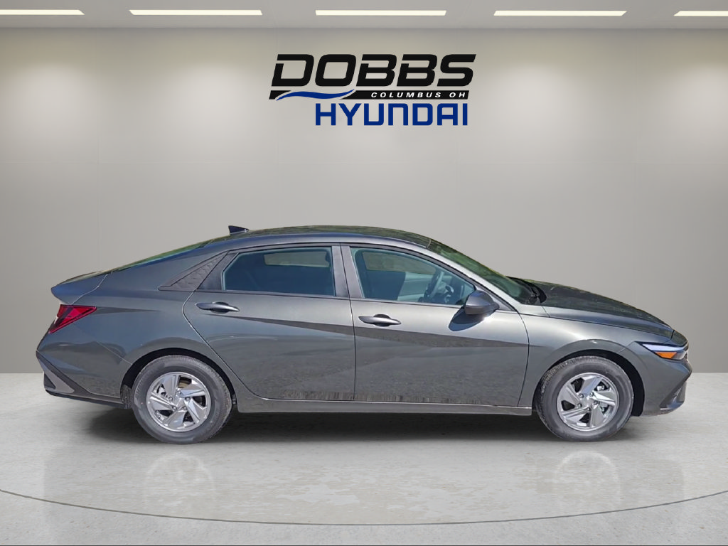 New 2026 Hyundai Elantra SE FWD image 6