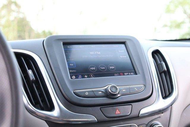 Used 2020 Chevrolet Equinox LS FWD image 11