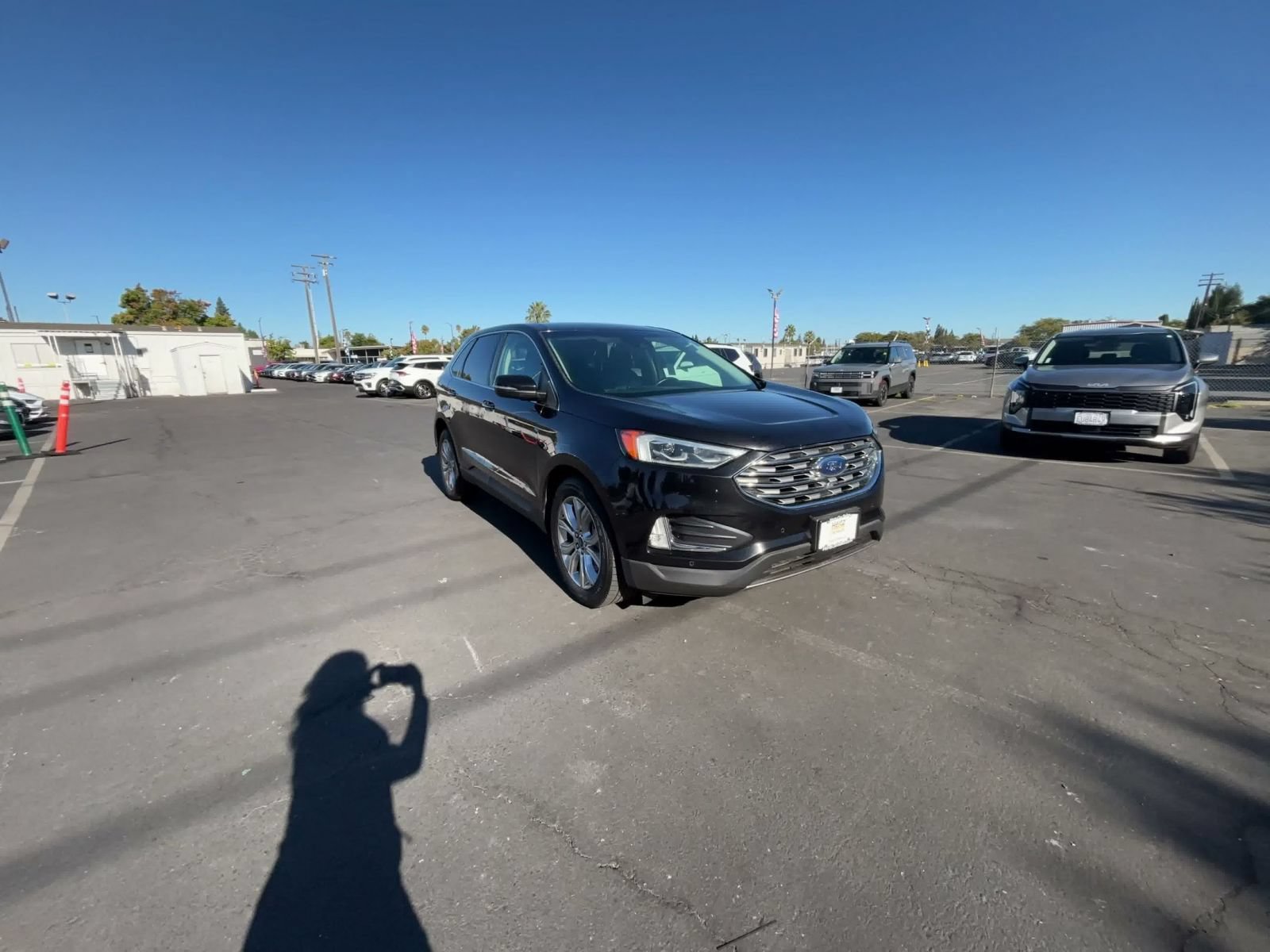 Used 2022 Ford Edge Titanium w/ Equipment Group 301A AWD/4WD image 3