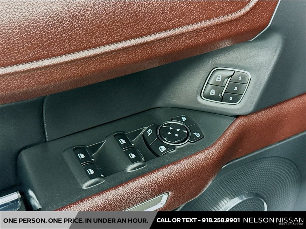 Used 2022 Ford Expedition Limited image 18