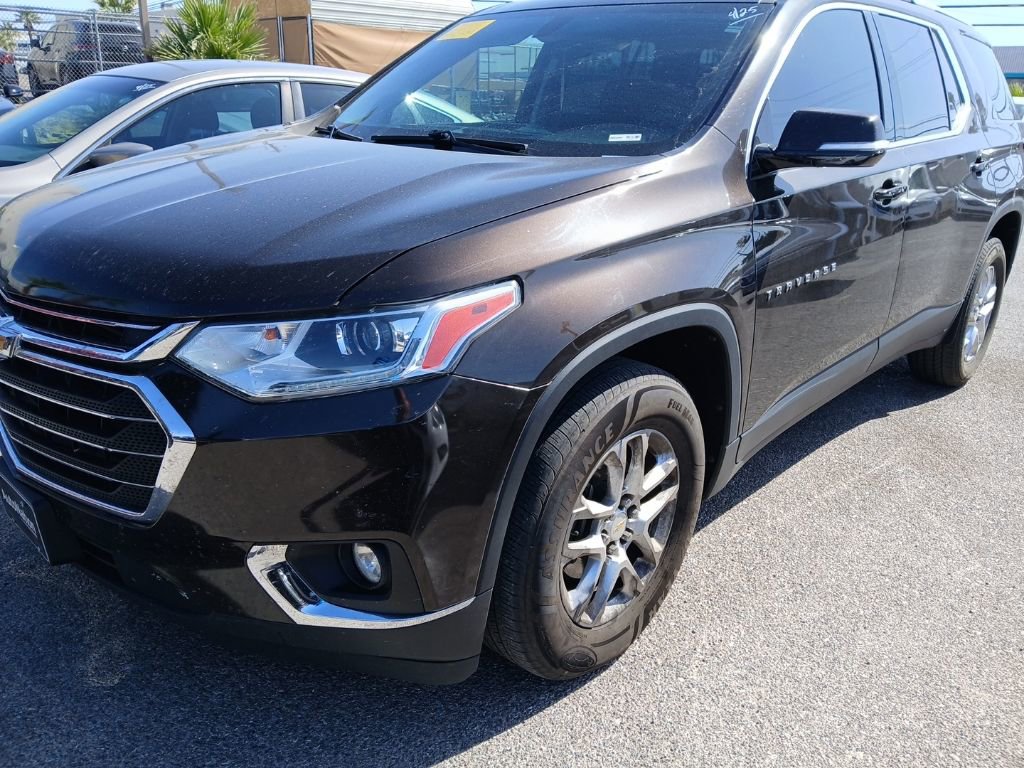 Used 2019 Chevrolet Traverse LT FWD image 1