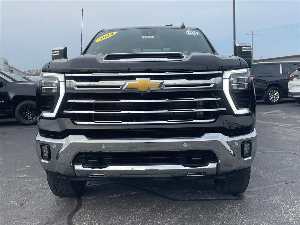 Certified 2024 Chevrolet Silverado 2500 LTZ w/ LTZ Plus Package image 5