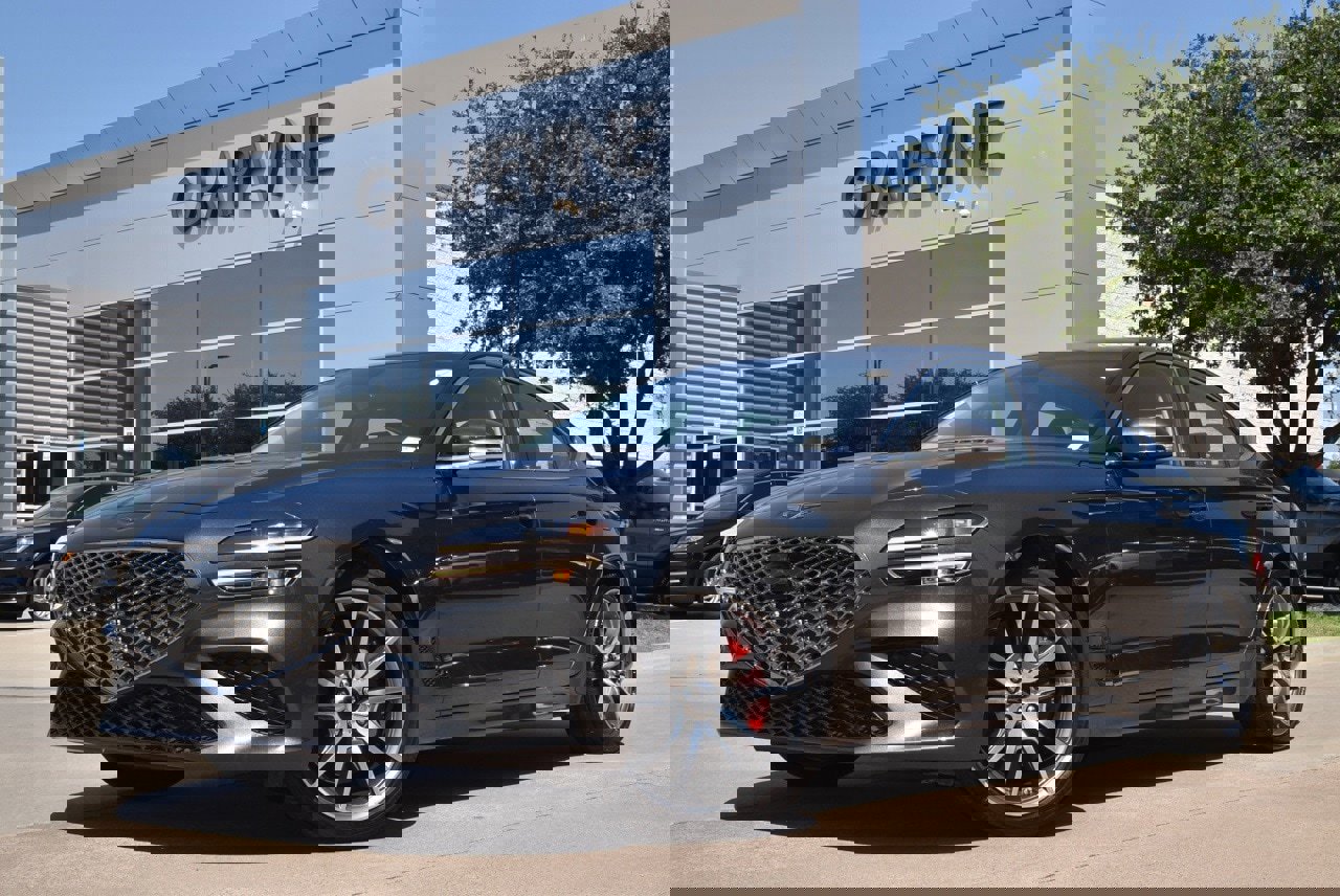 Used 2025 Genesis G70 2.5T