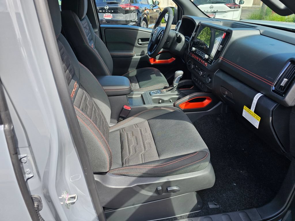 New 2026 Nissan Frontier PRO-4X w/ Tow Package AWD/4WD image 12