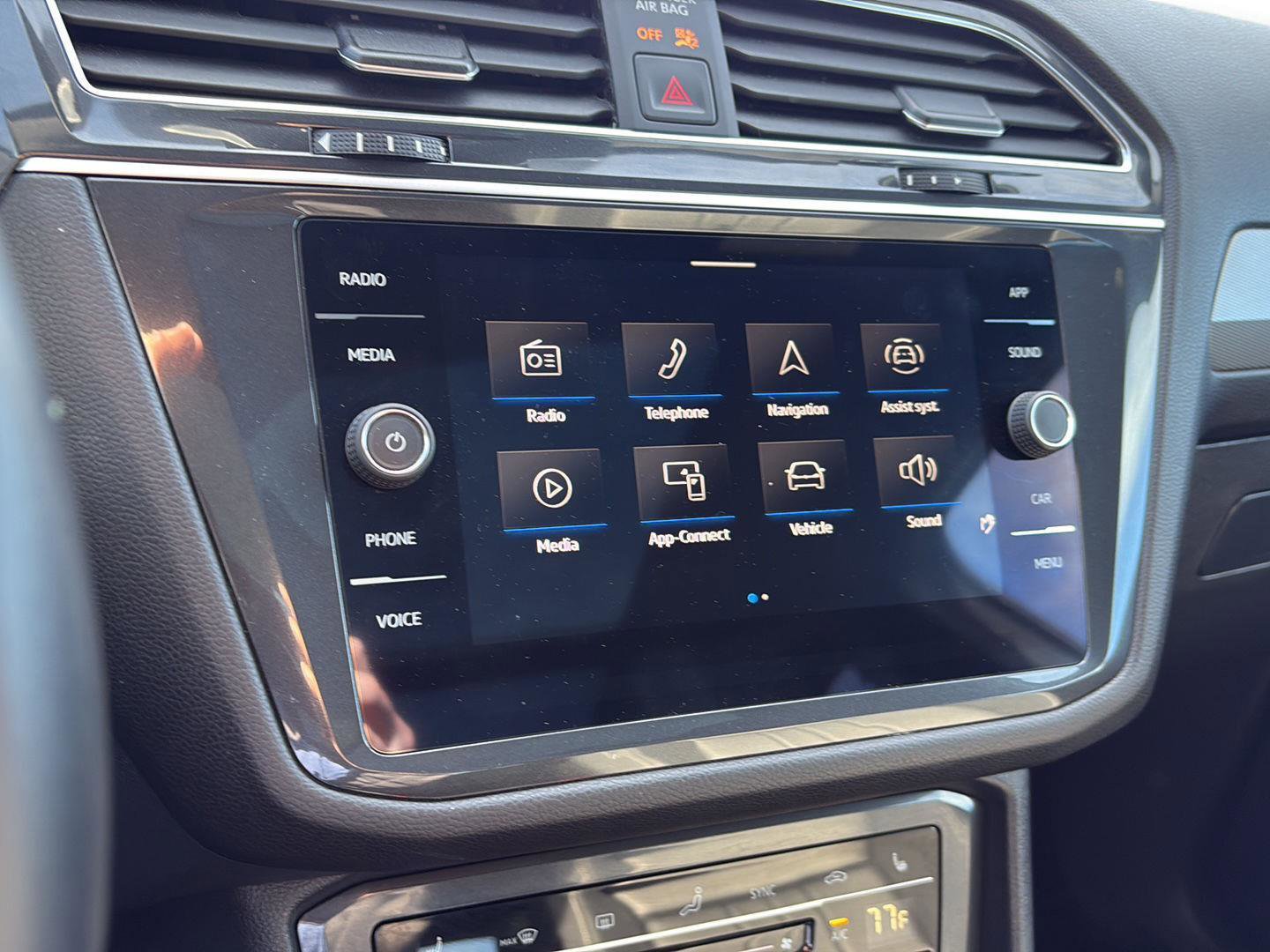 Used 2023 Volkswagen Tiguan SE R-Line image 20